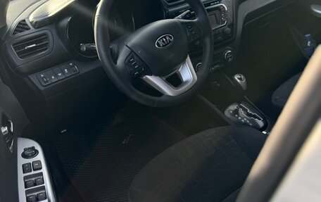 KIA Rio III рестайлинг, 2013 год, 690 000 рублей, 11 фотография