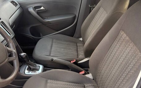 Volkswagen Polo VI (EU Market), 2017 год, 900 000 рублей, 7 фотография