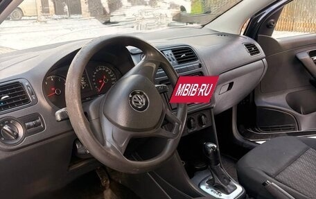 Volkswagen Polo VI (EU Market), 2017 год, 900 000 рублей, 6 фотография