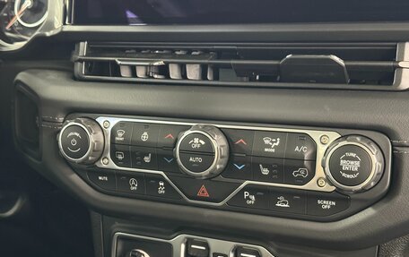 Jeep Wrangler, 2025 год, 8 390 000 рублей, 38 фотография