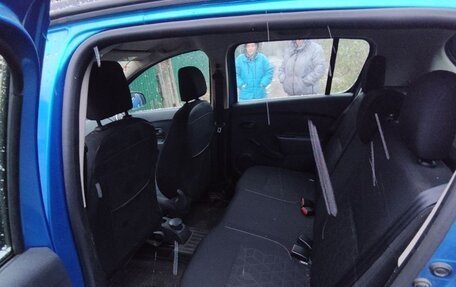 Renault Sandero II рестайлинг, 2015 год, 1 250 000 рублей, 8 фотография