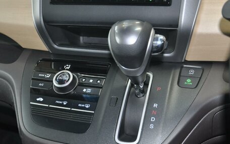 Honda Freed II, 2018 год, 1 550 000 рублей, 18 фотография