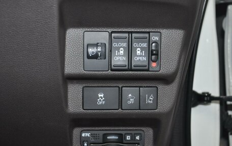 Honda Freed II, 2018 год, 1 550 000 рублей, 20 фотография