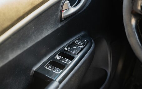 KIA Rio IV, 2017 год, 1 000 000 рублей, 18 фотография