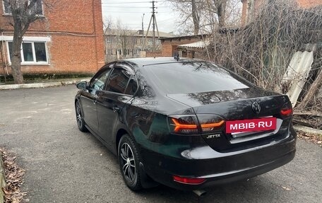 Volkswagen Jetta VI, 2013 год, 975 000 рублей, 3 фотография