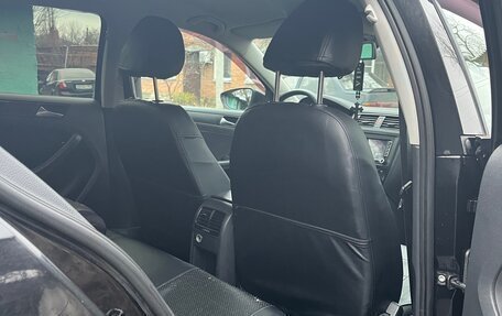 Volkswagen Jetta VI, 2013 год, 975 000 рублей, 10 фотография