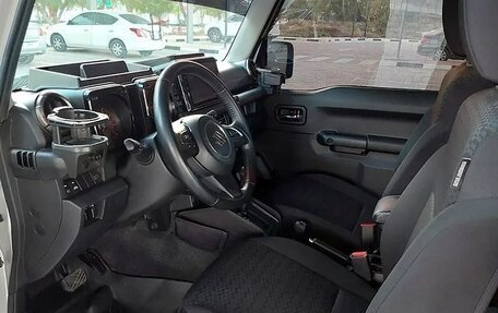 Suzuki Jimny, 2022 год, 2 340 000 рублей, 10 фотография