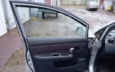 Nissan Tiida, 2011 год, 600 000 рублей, 6 фотография