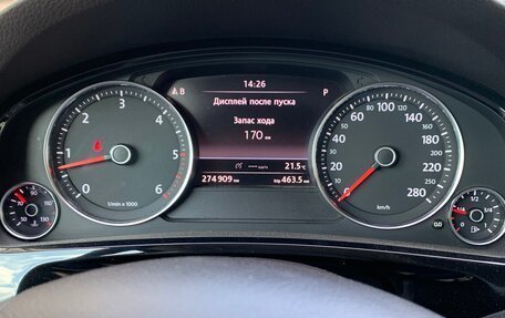Volkswagen Touareg III, 2011 год, 2 899 999 рублей, 2 фотография