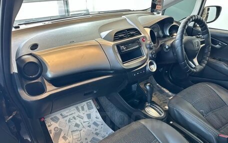 Honda Fit III, 2011 год, 820 000 рублей, 10 фотография