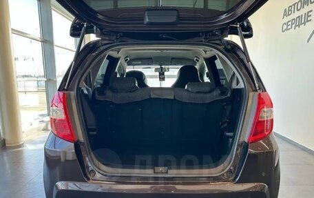 Honda Fit III, 2011 год, 820 000 рублей, 16 фотография