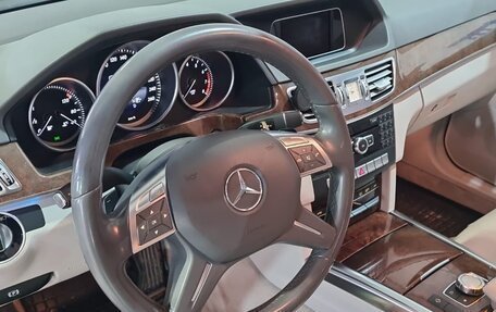 Mercedes-Benz E-Класс, 2013 год, 2 300 000 рублей, 3 фотография