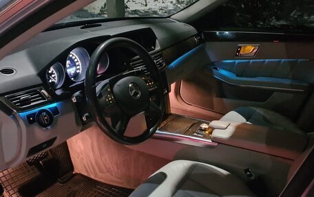 Mercedes-Benz E-Класс, 2013 год, 2 300 000 рублей, 4 фотография