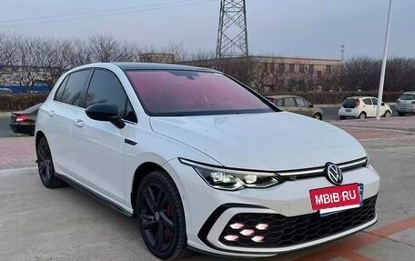 Volkswagen Golf VIII, 2023 год, 2 380 000 рублей, 3 фотография