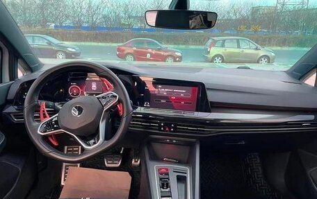 Volkswagen Golf VIII, 2023 год, 2 380 000 рублей, 7 фотография