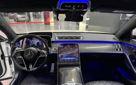 Mercedes-Benz S-Класс, 2022 год, 14 000 000 рублей, 11 фотография