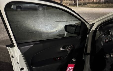 Volkswagen Polo VI (EU Market), 2016 год, 800 000 рублей, 8 фотография