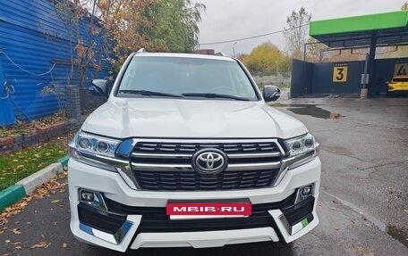 Toyota Land Cruiser 200, 2010 год, 3 300 000 рублей, 5 фотография