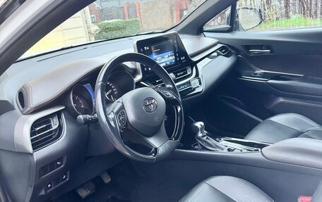 Toyota C-HR I рестайлинг, 2018 год, 2 100 000 рублей, 9 фотография