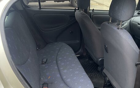 Toyota Vitz, 2002 год, 240 000 рублей, 6 фотография