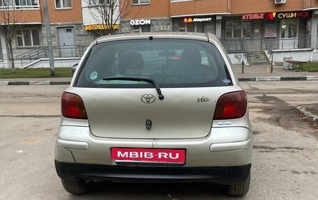 Toyota Vitz, 2002 год, 240 000 рублей, 4 фотография