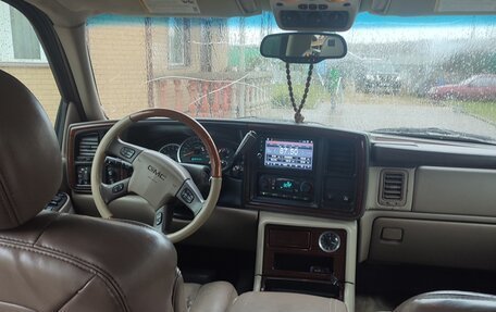 GMC Yukon III, 2002 год, 800 000 рублей, 12 фотография