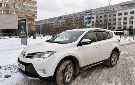 Toyota RAV4, 2013 год, 1 499 999 рублей, 11 фотография