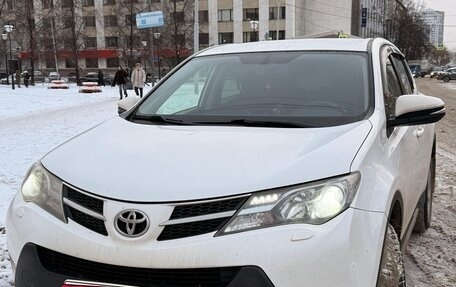 Toyota RAV4, 2013 год, 1 499 999 рублей, 12 фотография