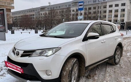 Toyota RAV4, 2013 год, 1 499 999 рублей, 14 фотография