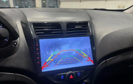 Hyundai Solaris II рестайлинг, 2016 год, 850 000 рублей, 19 фотография