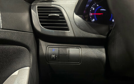 Hyundai Solaris II рестайлинг, 2016 год, 850 000 рублей, 17 фотография