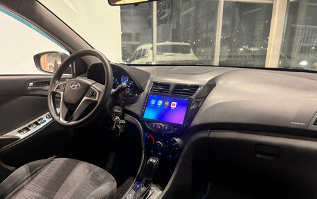 Hyundai Solaris II рестайлинг, 2016 год, 850 000 рублей, 27 фотография