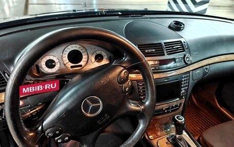 Mercedes-Benz E-Класс, 2008 год, 1 300 000 рублей, 10 фотография