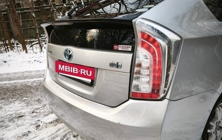 Toyota Prius, 2015 год, 1 650 000 рублей, 9 фотография