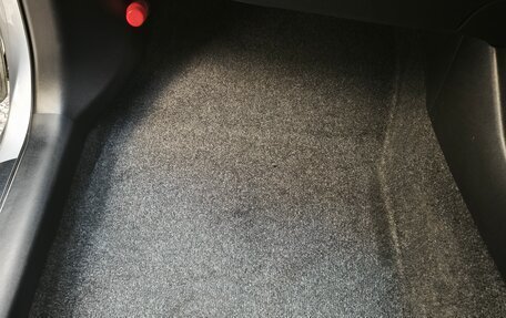 Toyota Prius, 2015 год, 1 650 000 рублей, 23 фотография