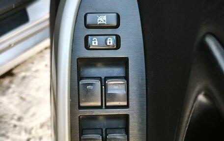 Toyota Prius, 2015 год, 1 650 000 рублей, 35 фотография