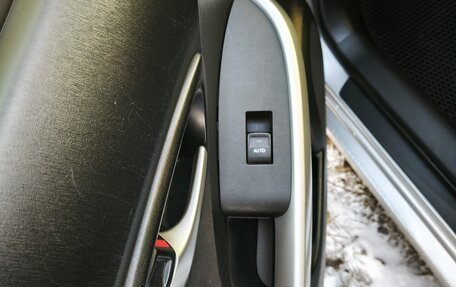 Toyota Prius, 2015 год, 1 650 000 рублей, 38 фотография