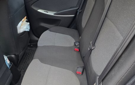 Hyundai Solaris II рестайлинг, 2013 год, 650 000 рублей, 9 фотография