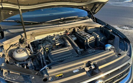 Volkswagen Tiguan II, 2021 год, 3 200 000 рублей, 17 фотография