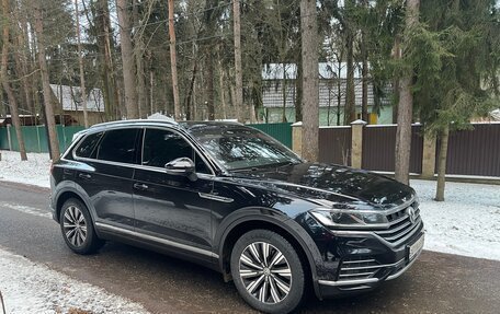 Volkswagen Touareg III, 2019 год, 6 200 000 рублей, 5 фотография