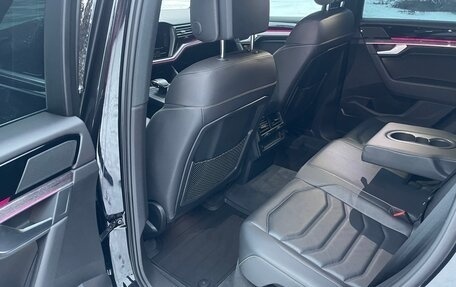 Volkswagen Touareg III, 2019 год, 6 200 000 рублей, 15 фотография