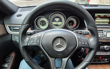 Mercedes-Benz E-Класс, 2014 год, 2 500 000 рублей, 21 фотография