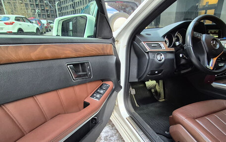 Mercedes-Benz E-Класс, 2014 год, 2 500 000 рублей, 17 фотография