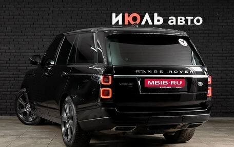 Land Rover Range Rover IV рестайлинг, 2018 год, 5 900 000 рублей, 8 фотография
