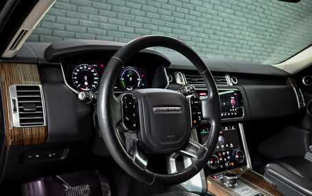 Land Rover Range Rover IV рестайлинг, 2018 год, 5 900 000 рублей, 13 фотография