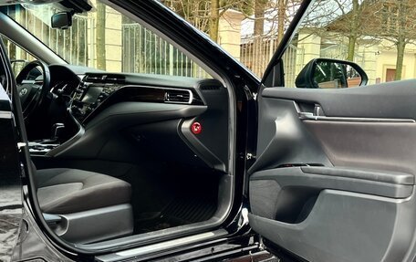 Toyota Camry, 2018 год, 2 190 000 рублей, 14 фотография