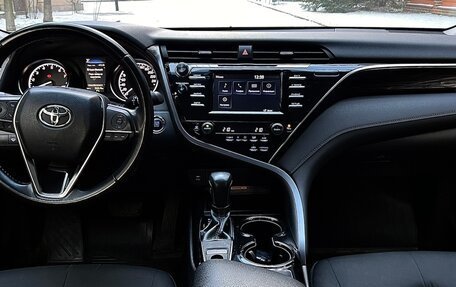 Toyota Camry, 2018 год, 2 190 000 рублей, 18 фотография