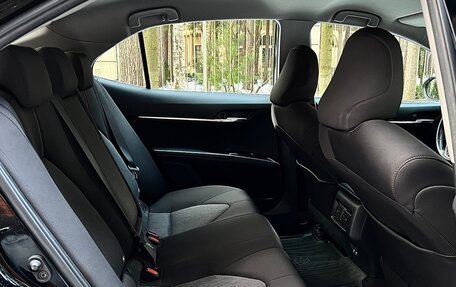 Toyota Camry, 2018 год, 2 190 000 рублей, 17 фотография