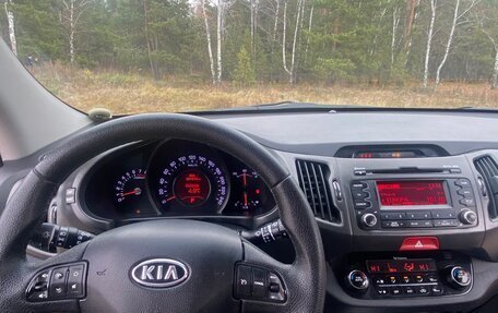 KIA Sportage III, 2010 год, 1 210 000 рублей, 10 фотография