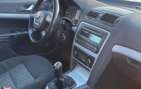 Skoda Octavia, 2011 год, 570 000 рублей, 11 фотография